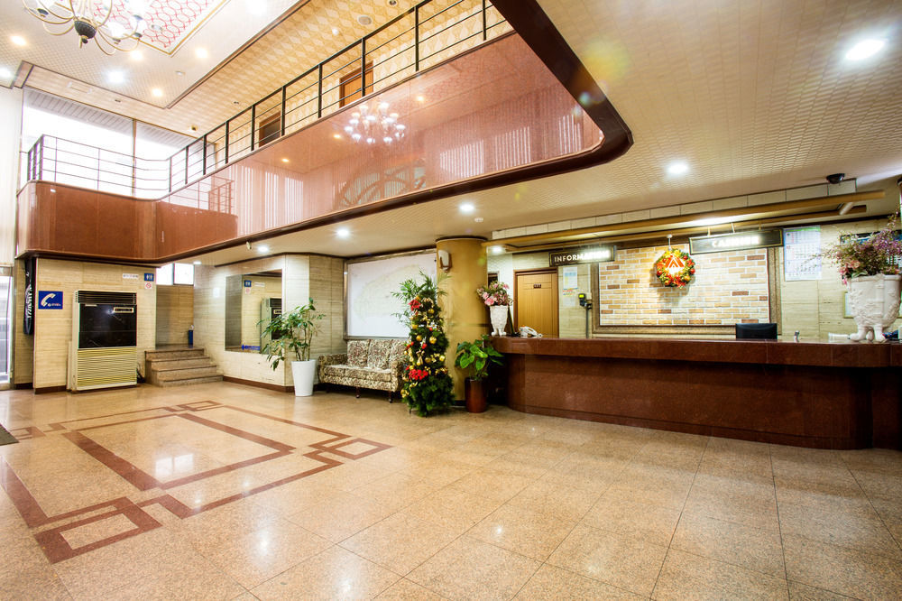 Alps Hotel 济州市 外观 照片